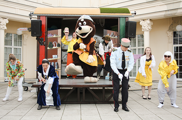 Buddels bunter Bühnenspaß | Belantis