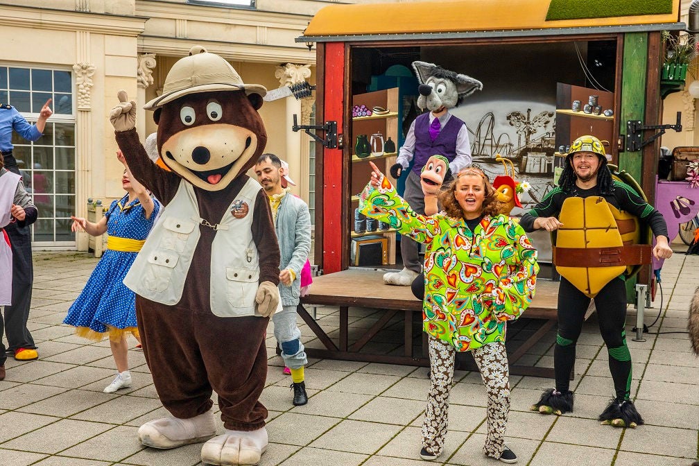 Buddels bunter Bühnenspaß | Belantis